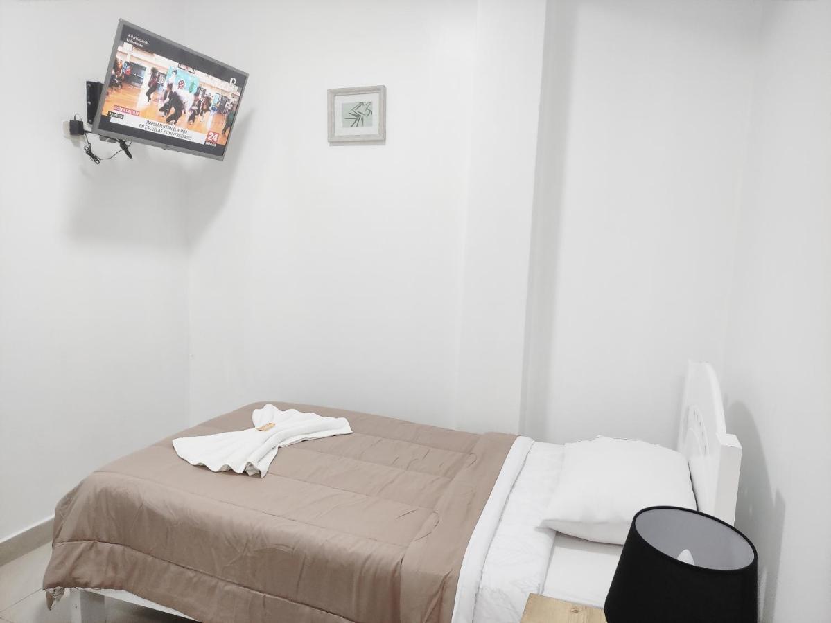 Maxy'S Inn Hotel & Suite Lima Exterior photo